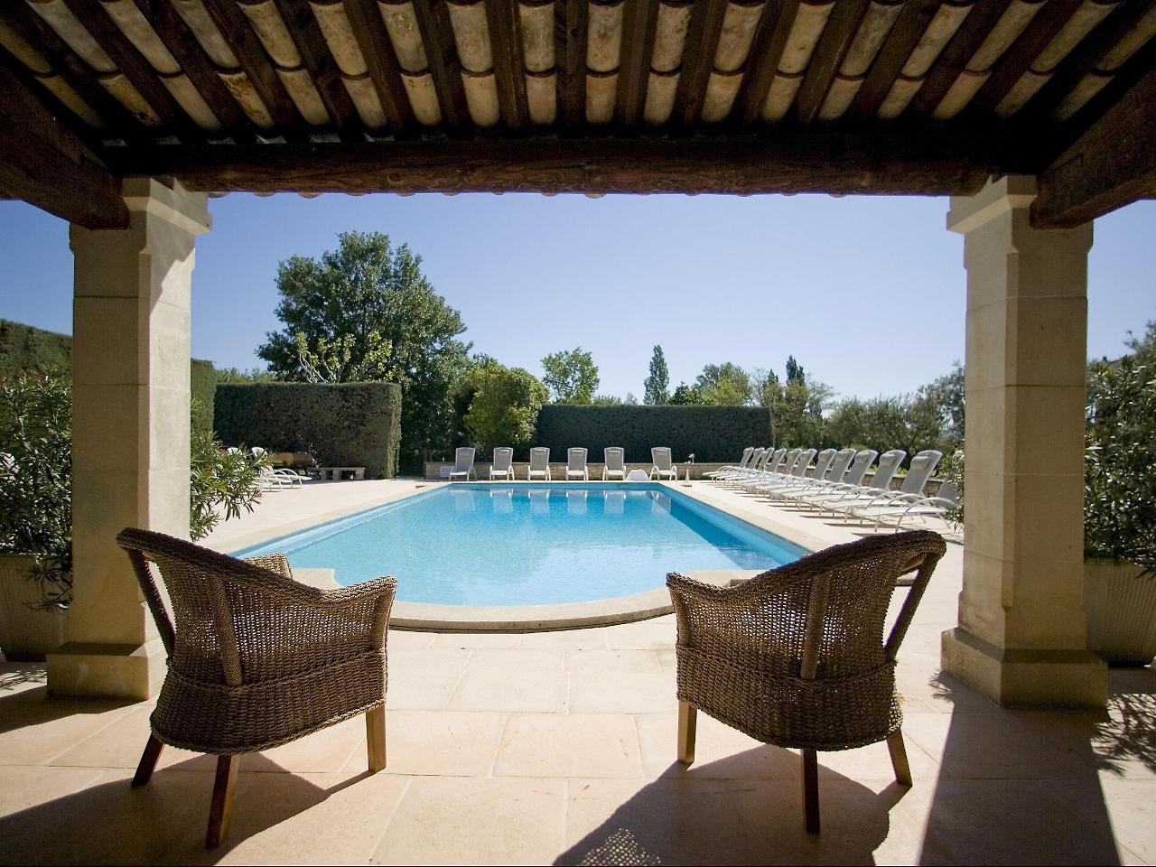 Hotel Carcarille Restaurant Le C Gordes Exterior photo