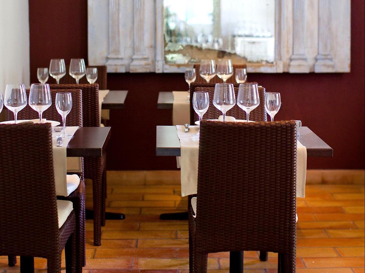 Hotel Carcarille Restaurant Le C Gordes Exterior photo